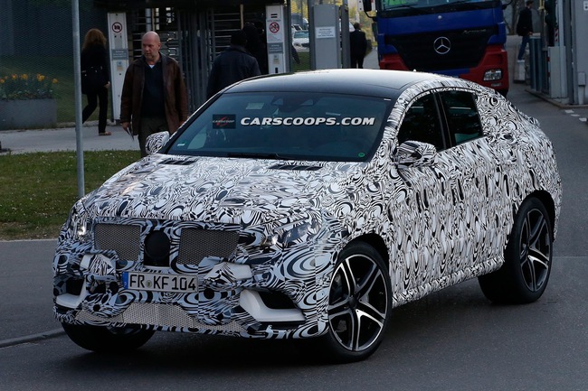 Lộ diện nội thất của Mercedes-Benz MLC Coupe SUV mới 3